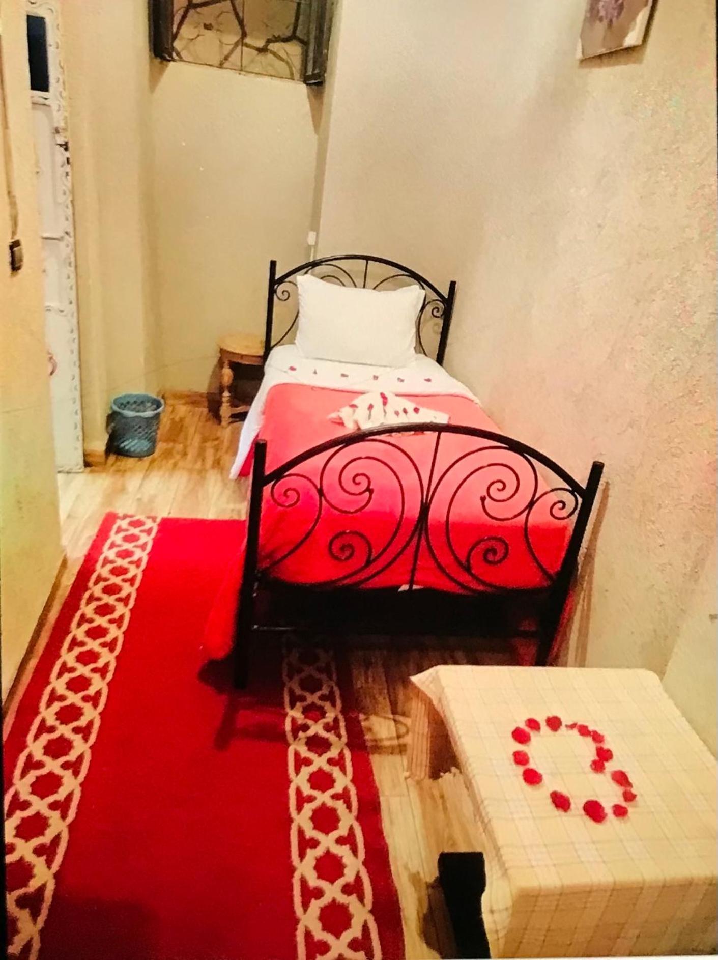 Marrakech Rouge Hostal